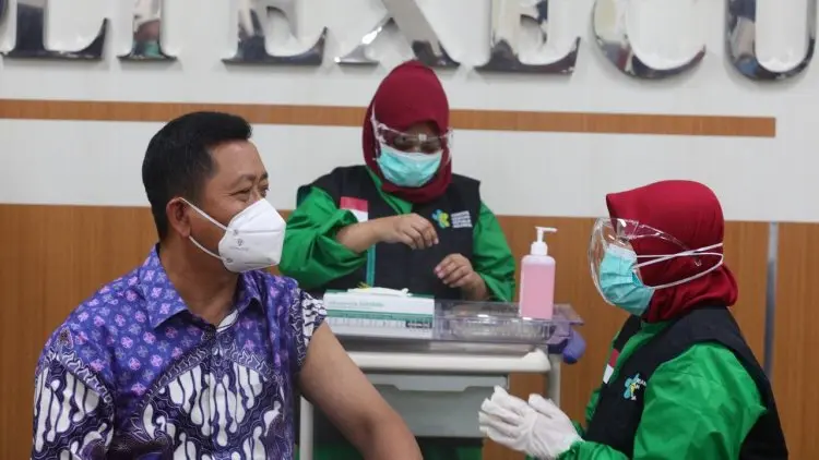 Usai Disuntik Vaksin, Sekda Kota Bandung : Tidak Ada rasa Pegal
