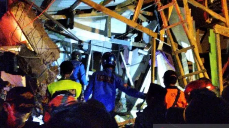 Ponpes Al Madaroh di Cianjur Roboh, Petugas Gabungan Setop Pencarian Korban
