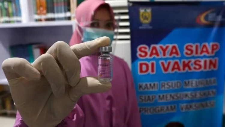 Ajian Vaksinasi Sedang Ditimpakan