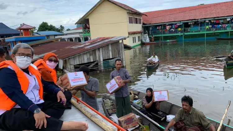 Foto: Bantuan Bencana PKS Hingga Pelosok Kalimantan