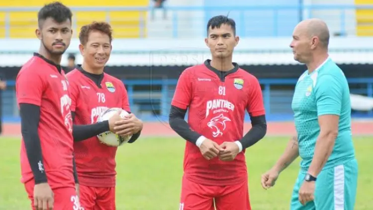Luizinho Passos Tetap Sibuk Meski Persib Diliburkan