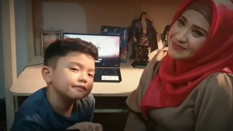 Artis Cilik Aljabbar Bikin Lagu Corona Is Covid-19