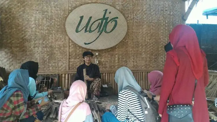 Saung Angklung Udjo Gulung Tikar? Ini Kata Dirutnya