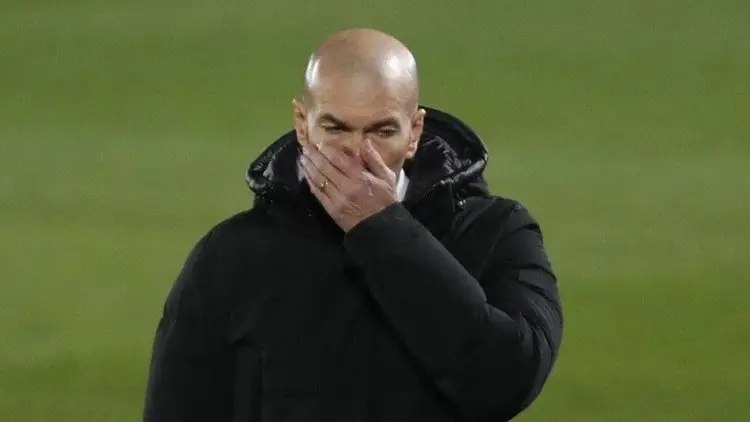 Real Madrid: Zidane Positif Tertular Covid-19