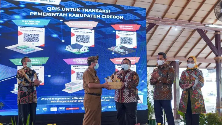 Inovasi Kolaborasi BJB Antarkan Kabupaten Cirebon Menuju Smart City