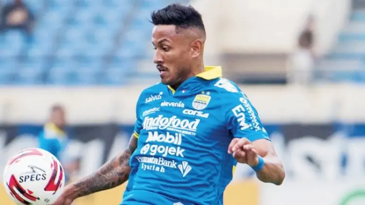 Wander Luiz Pastikan Bertahan di Persib