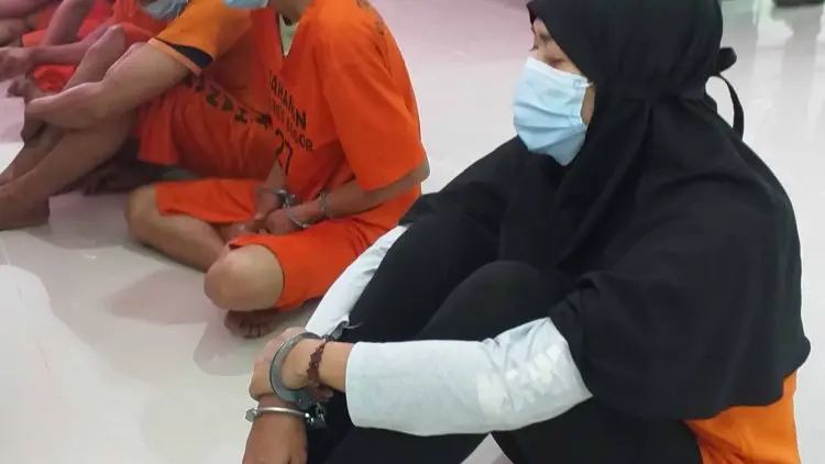 Tega, Istri Jadi Kaki Tangan Suami Bandar Sabu