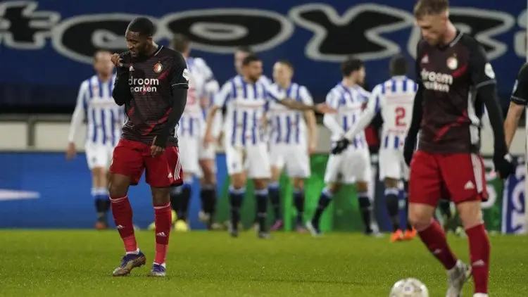 Feyenoord Tak Berdaya di Markas Heerenveen