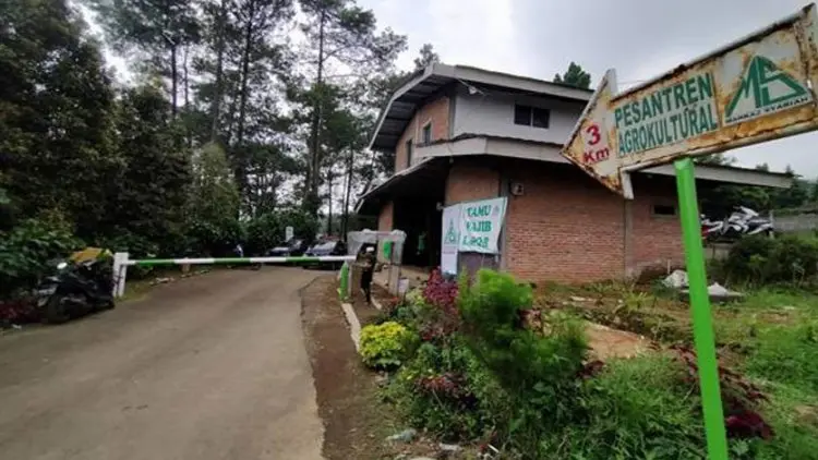 Sikap Kami: HRS 'Selamatkan' Puncak