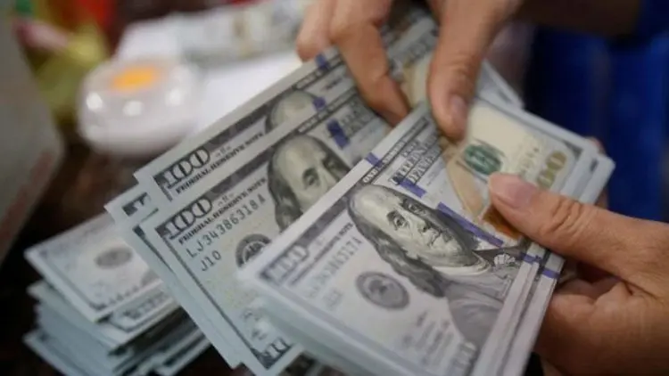 Dolar Menguat Terkerek Permintaan Mata Uang "Safe-Haven", Yen Jatuh
