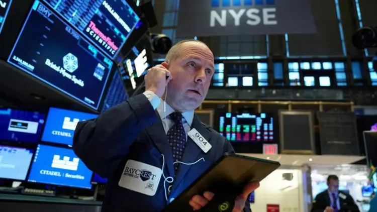Wall Street Anjlok Terseret Saham Johnson & Johnson dan GameStop
