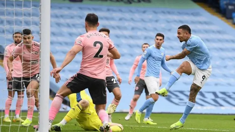 Gol Tunggal Jesus Kokohkan Manchester City di Puncak Klasemen