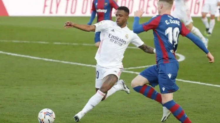 Penalti Kontroversial, Ini Reaksi Pemain Cadangan Real Madrid