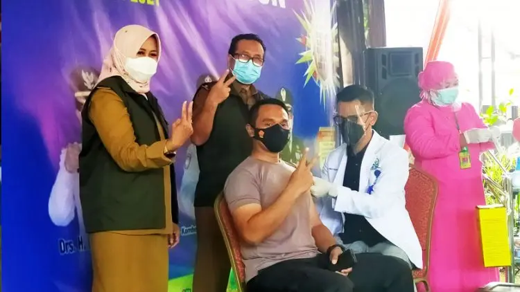 Vaksinasi Perdana Sukses, Harapan Imron Tinggi