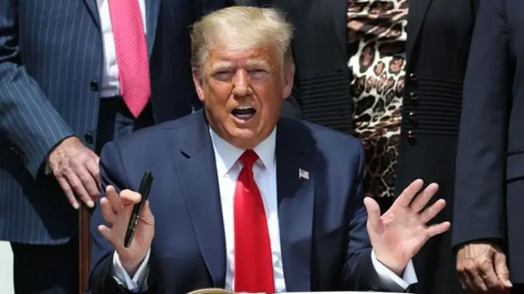 Dewan Facebook Buka Diskusi Publik Bahas Trump