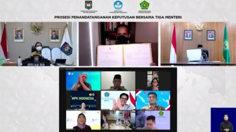 Tiga Menteri Luncurkan SKB Seragam Sekolah