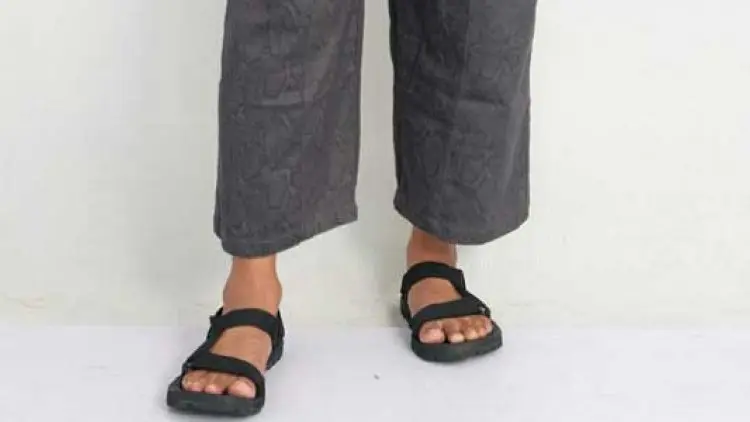 Asal Usul Celana Cingkrang dan Hukumnya