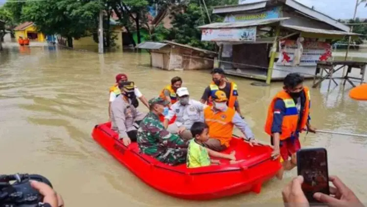 Gawat, 12 Kecamatan di Kabupaten Bekasi Terendam Banjir