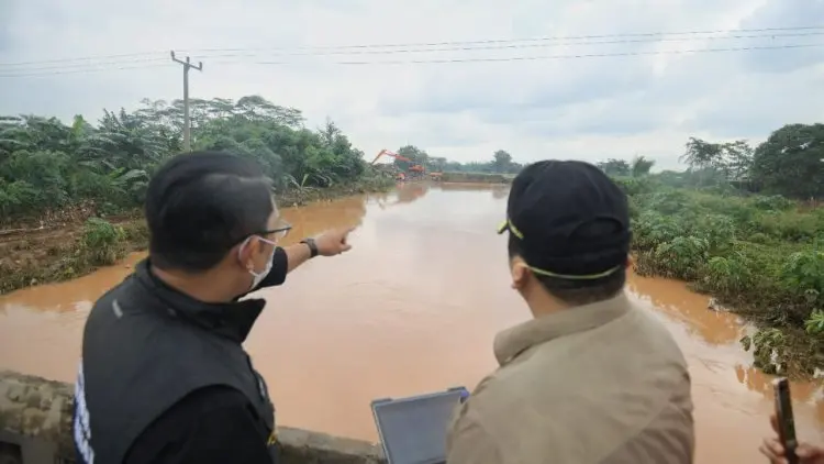 Gubernur Jabar Tinjau Lokasi Banjir di Subang dan Karawang