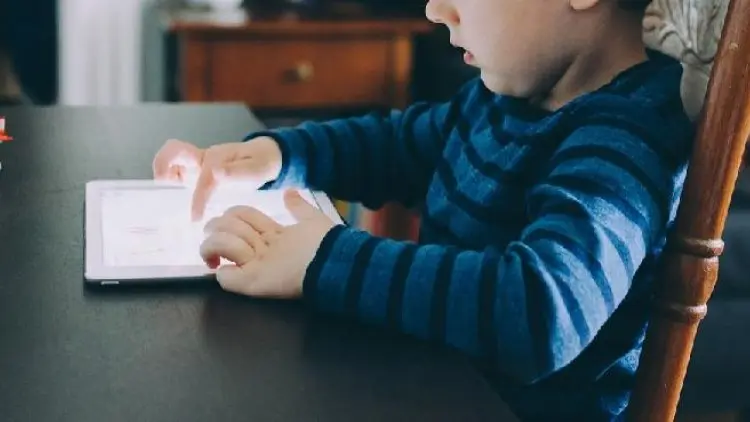 Tips bagi Orangtua Agar Anak Aman di Ranah Online