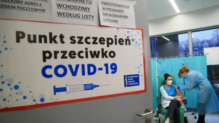 Varian Covid pada Cerpelai di Polandia Dapat Infeksi Manusia