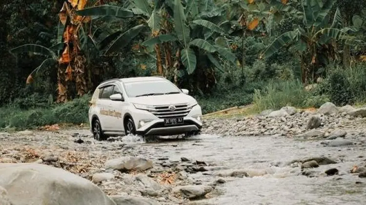 Fitur Modern Terios Bikin Bertualang Makin Nyaman