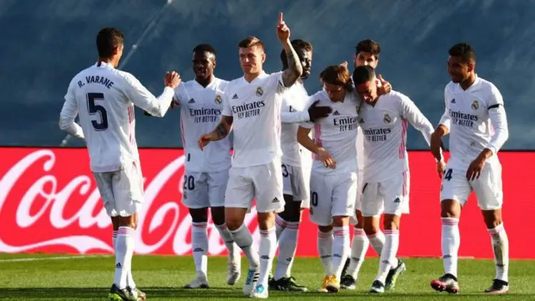 Toni Kroos Bimbing Real Madrid Kembali ke Posisi Kedua Klasemen
