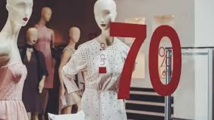 Koleksi Fashion Bermerek Tak Harus Baru