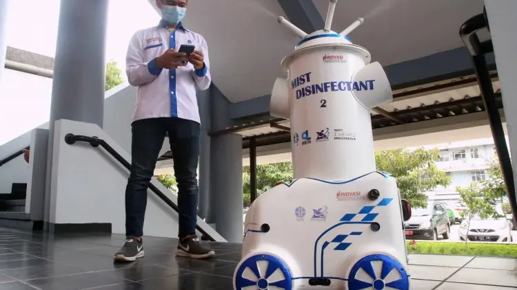 Foto: Robot Multiguna LIPI untuk Membantu RS Tangani Pasien Covid-19