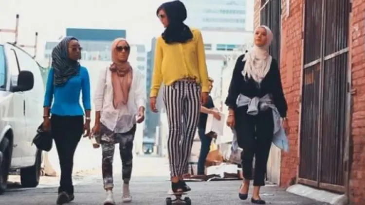 Tentang Jilbaber ' Buka-tutup', Begini Hukumnya...