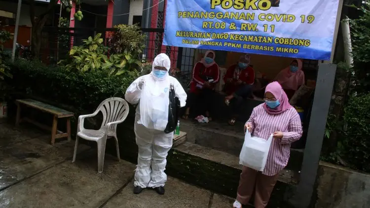 Foto: Kepedulian Sesama Terhadap Warga yang Menjalani Isolasi Mandiri