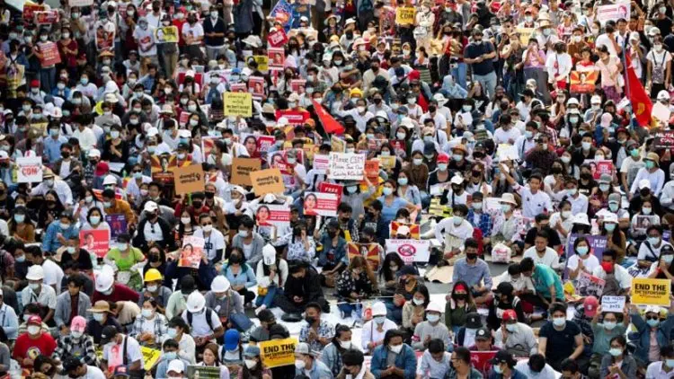 Gen Z, China, dan "Rush Money" dalam Gerakan Anti-Junta Myanmar