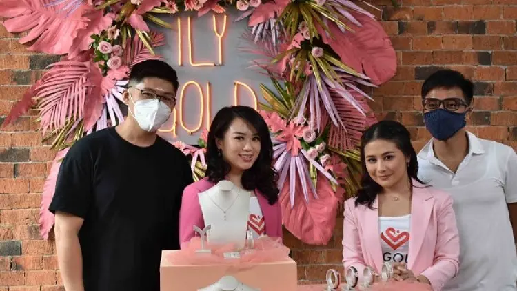 Prilly Latuconsina Pilih Emas untuk Investasi