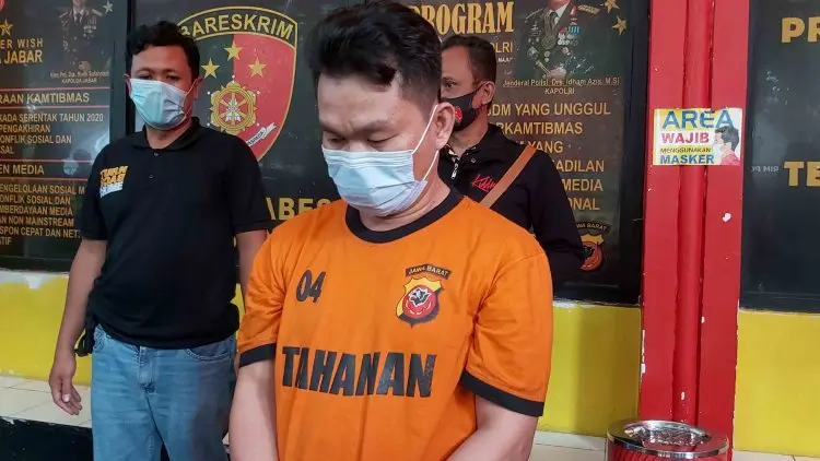 Kurang Dari 12 Jam, Polisi Ungkap Kasus Penusukan di Pasar Caringin Bandung
