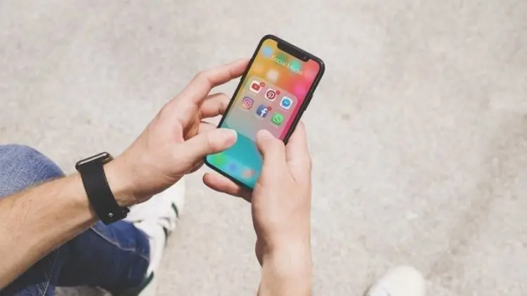 Hiperealitas di Medsos Banyak Dialami "Digital Migrant"