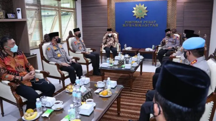 Kapolri Silaturahmi ke Ketum Muhammadiyah di Yogyakarta