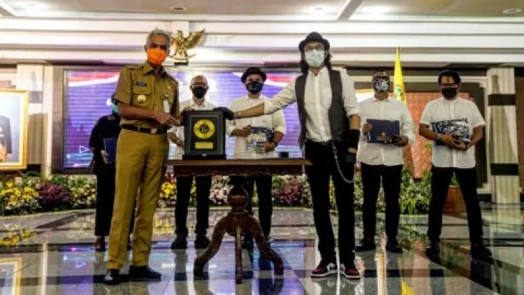 Padi Reborn & Alumni UGM Kolaborasi Kagama Bhakti