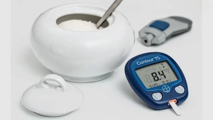 Pasien Diabetes Perlu Jaga Kadar Gula Darah Sebelum Vaksinasi Covid-19