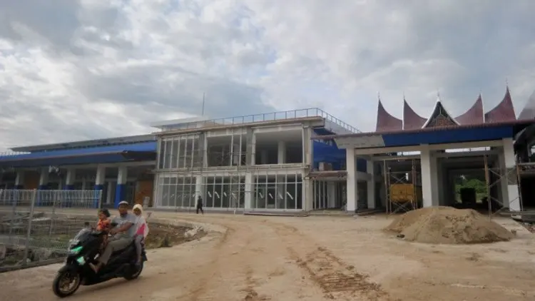 Kemenhub Kembangkan Lima Terminal Antarnegara di Kalbar