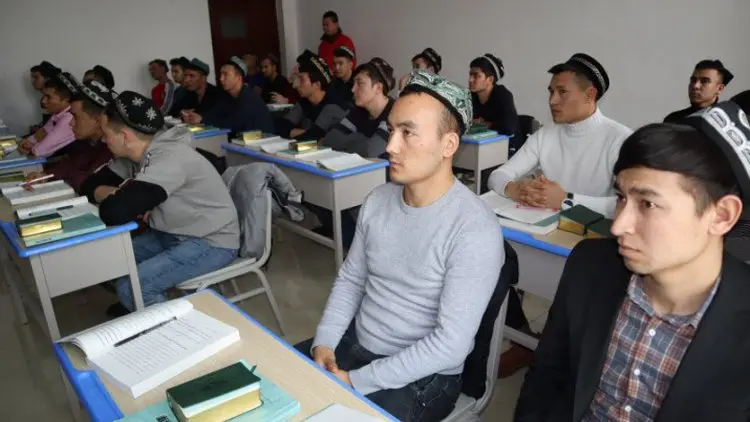Parlemen Belanda: Perlakuan China terhadap Uighur adalah Genosida
