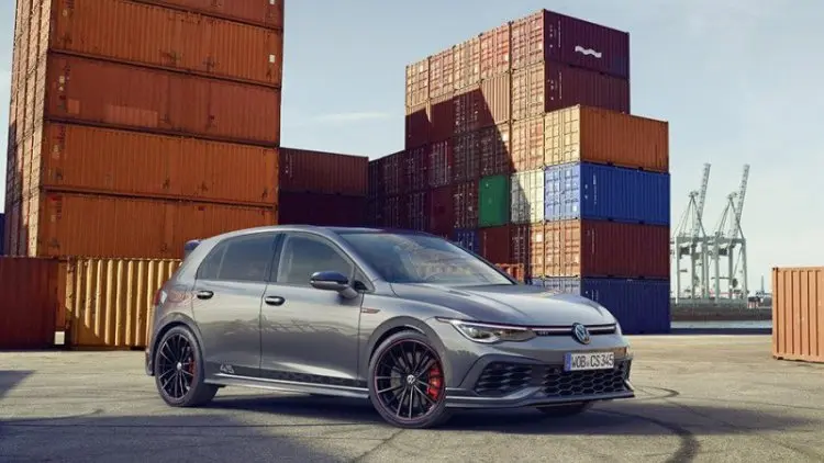 Wow, Volkswagen Jual Golf GTI Edisi Khusus Ultah Maret