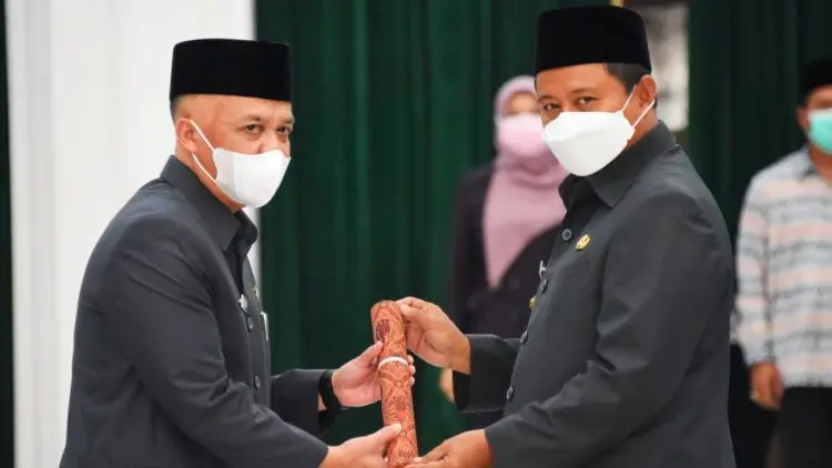 Uu Ruzhanul Lantik Pj. Sekda Kabupaten Bandung