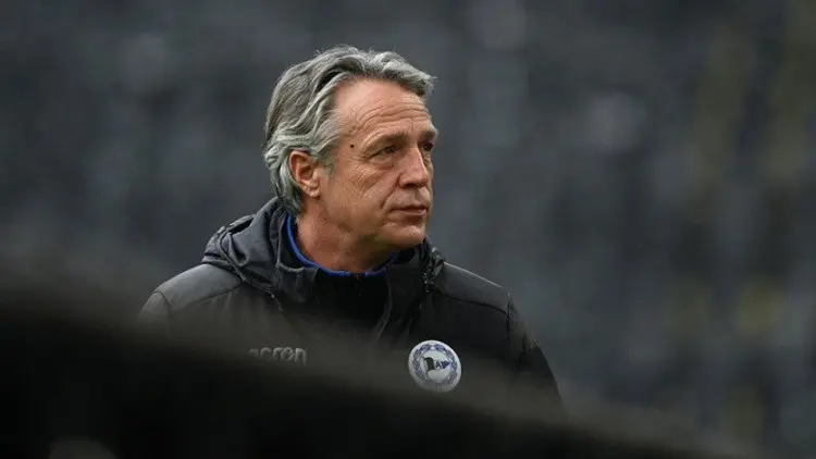 Liga Jerman: Arminia Bielefeld Pecat Uwe Neuhaus