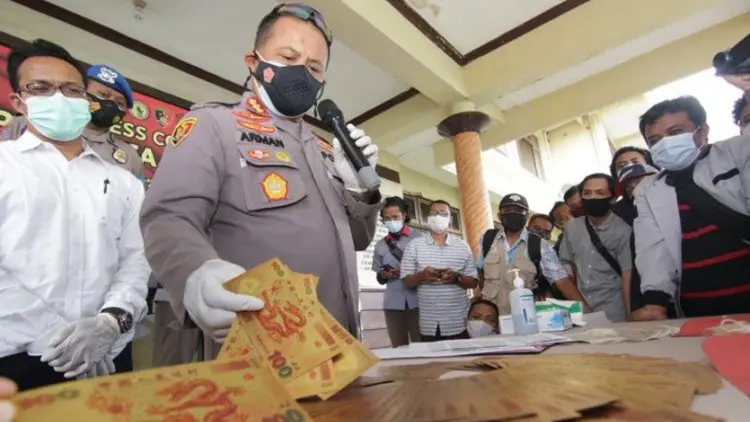 Pengedar Uang Asing Palsu di Jabar Diringkus di Banyuwangi