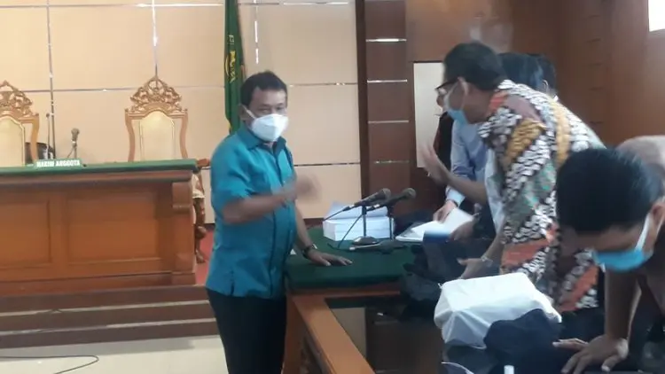 Rachmat Yasin Dituntut Hukuman 4 Tahun Penjara