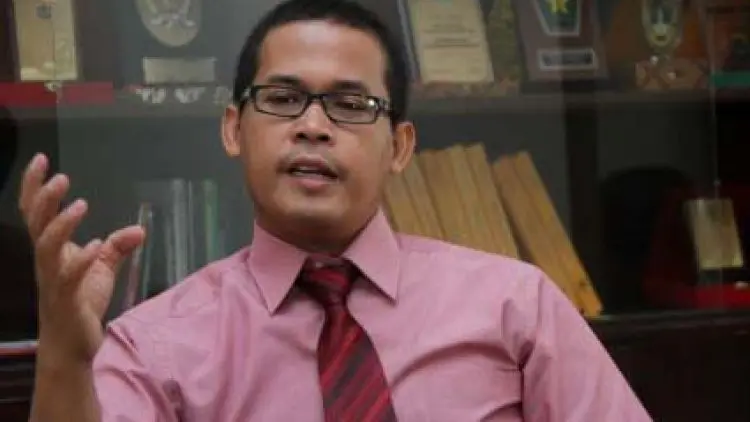 Pengamat Menilai Emil Jangan Tergesa-gesa Berbaju Partai