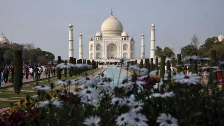 Taj Mahal Ditutup Sementara Terkait Ancaman Bom