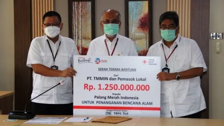TMMIN Salurkan Donasi Rp1,25 Miliar kepada PMI