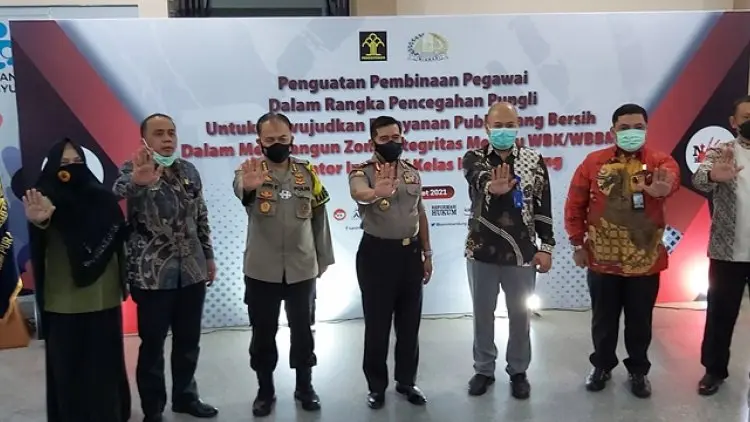 Waspada, Sektor Pelayanan Publik Masih Dinilai Rawan Praktik Pungli