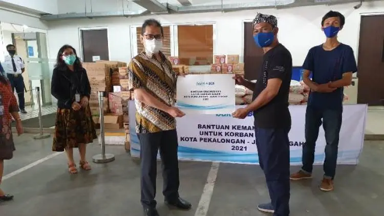 Bakti BCA Salurkan Donasi Korban Banjir